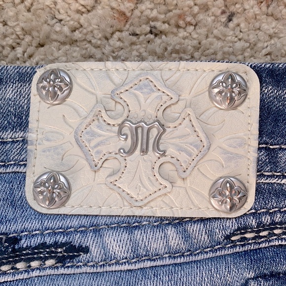 Miss Me Skinny Jeans - Picture 9 of 10